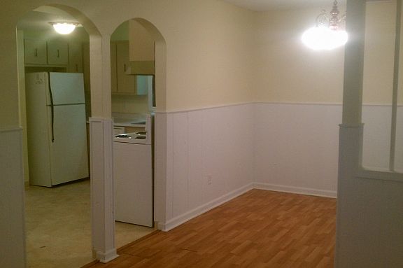 2nd image of 1504 Colony Park Dr APT 1