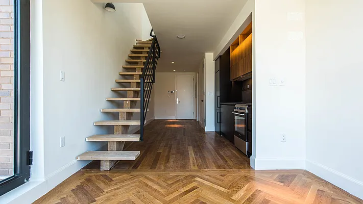 Rented by Nooklyn NYC LLC | media 21