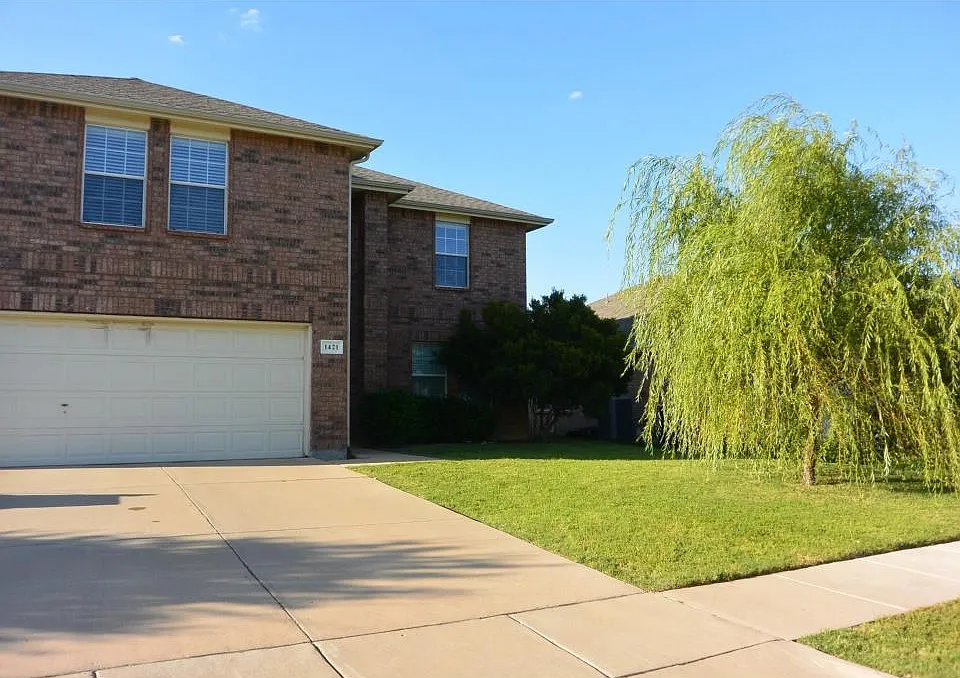 1421 Puerto Lago Dr