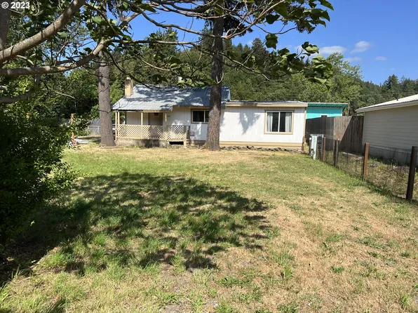 680 1st Ave, Powers, OR 97466