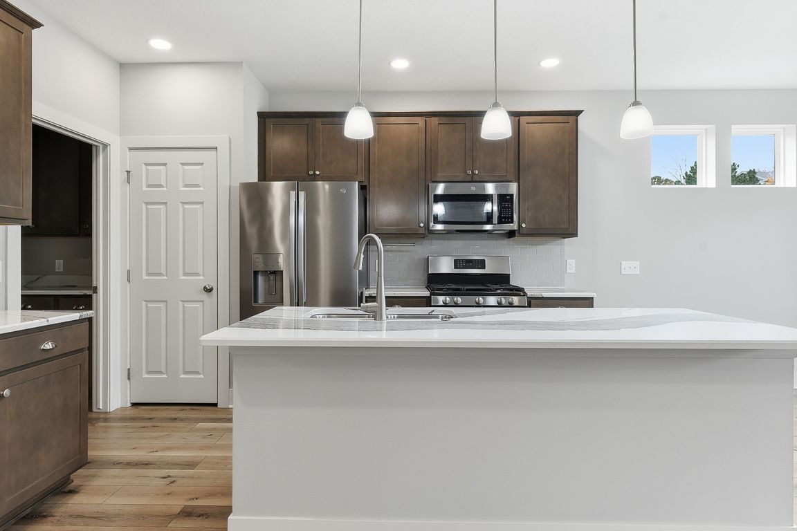 next background image