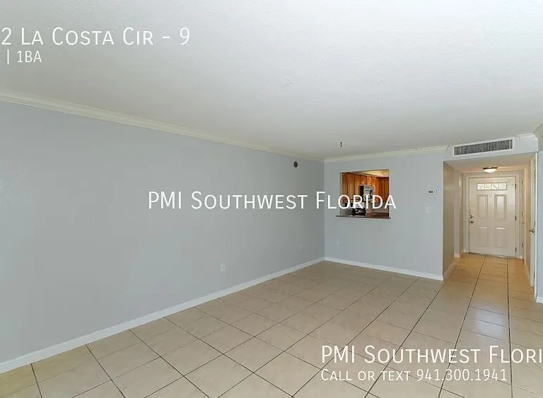 942 La Costa Cir #9 — Photo 3