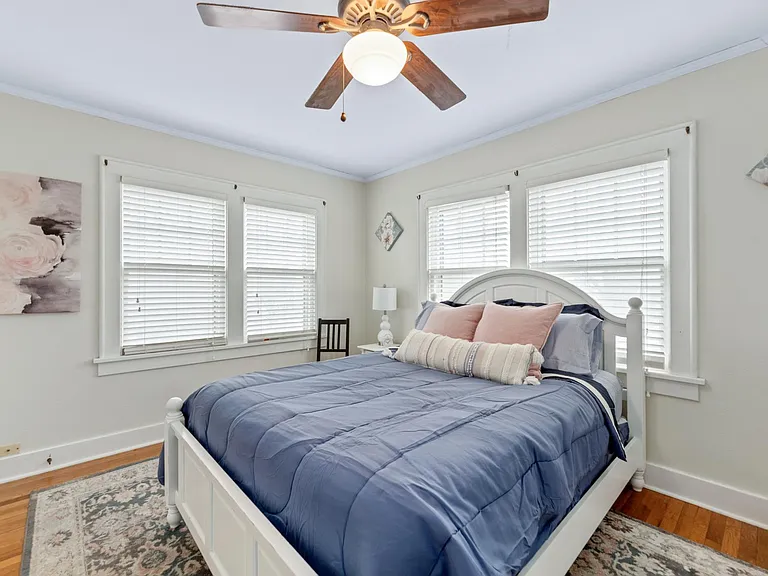 425 N Bluff Ave — Photo 22