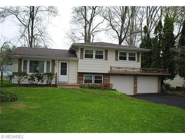 4341 Victoria Ter SE photo 1