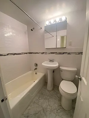 Rented by Aimee Grodanz, LREB | media 8