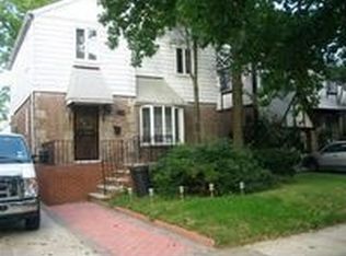 8131 188th St, Hollis, NY 11423