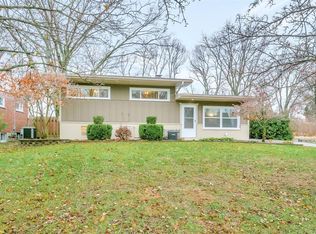 559 Observatory Dr, Cincinnati, OH 45246