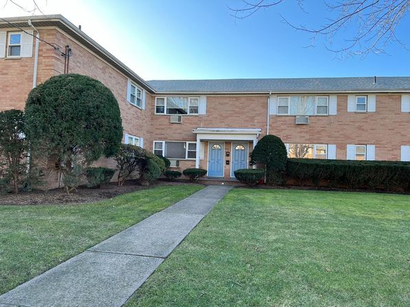 1 Virginia Dr #10A