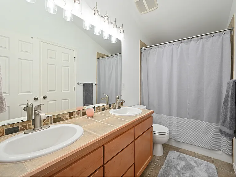 8509 Midvale Ave N #C — Photo 28