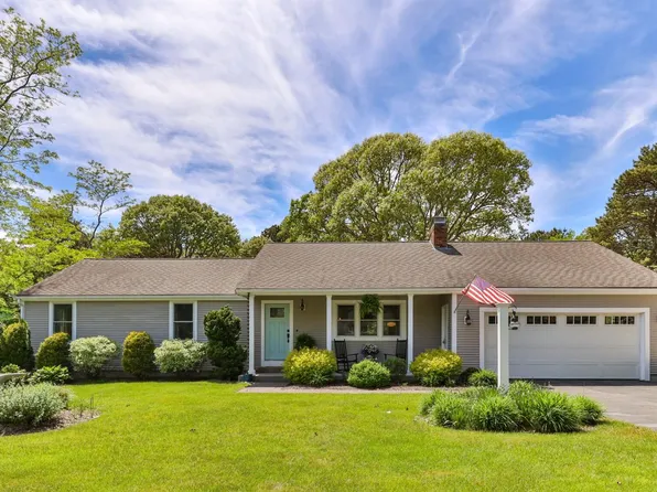 47 Country Lane, Dennis Port, MA 02639