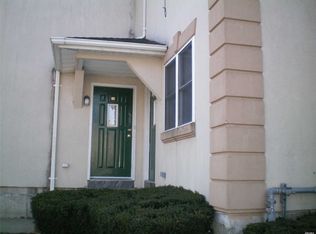 4 Selina Ct, Glen Cove, NY 11542