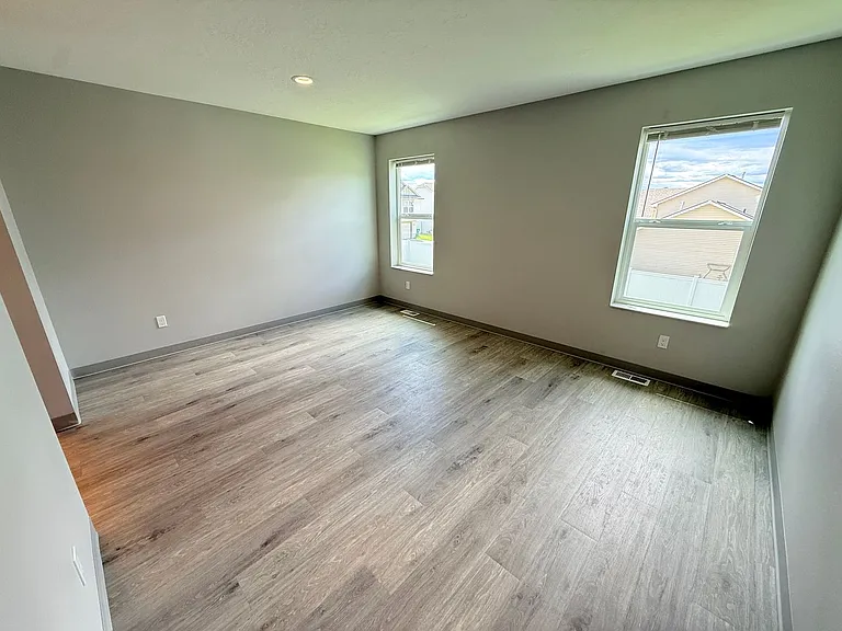 1501 - 1503 North Bell Street — Photo 36