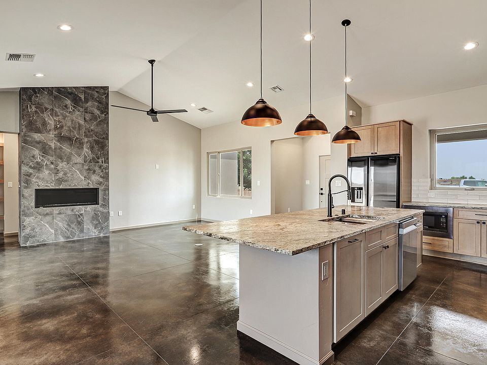 A nＹa 4549 Lomina Ave, Lakewood, CA 90713 | Redfin