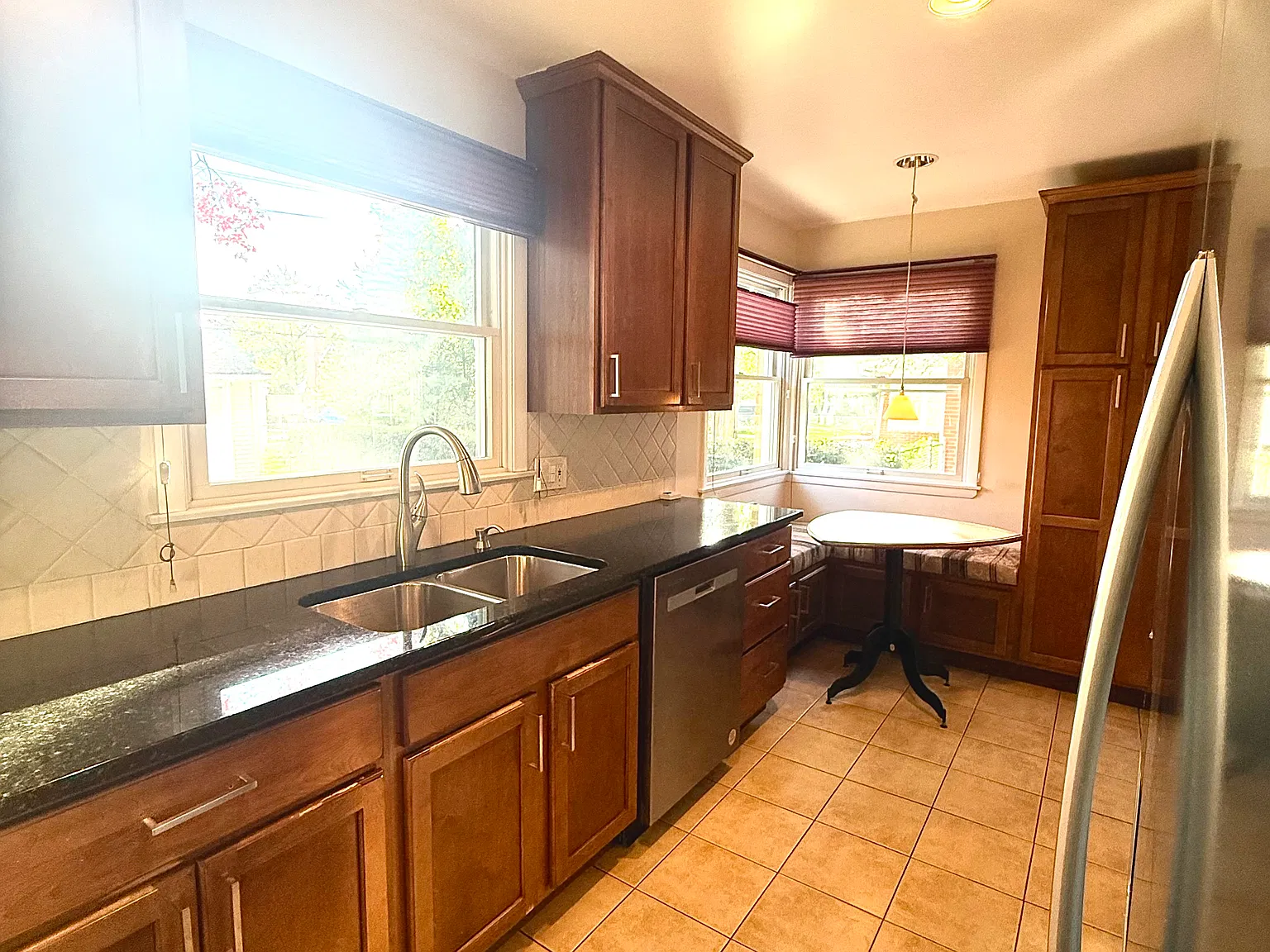 3 bed, 2.5 bath, 1353 sqft, $2,900 — Photo 4