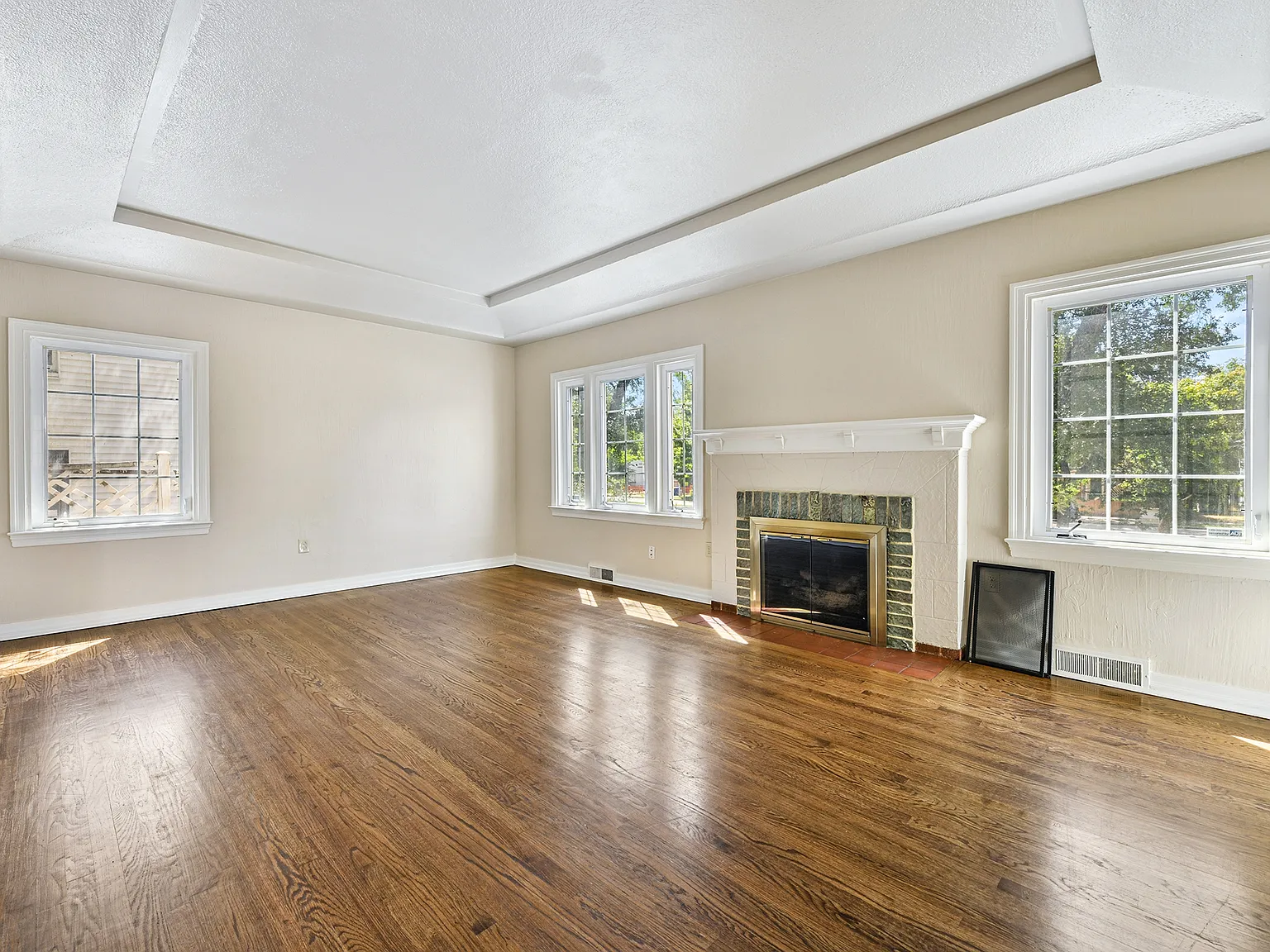 4 bed, 2514 sqft, $2,750 — Photo 1