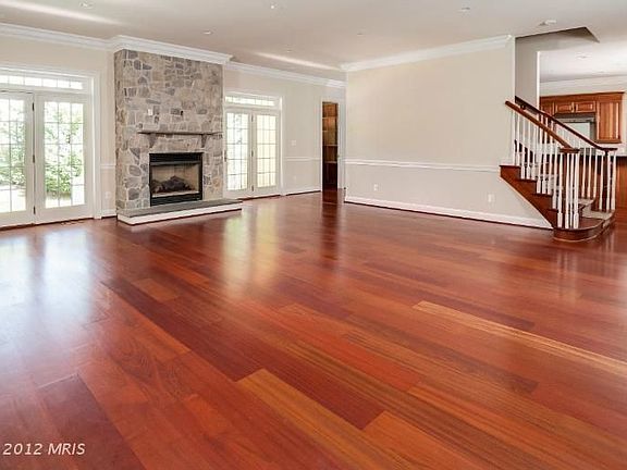 4th image of 9020 Littleton St