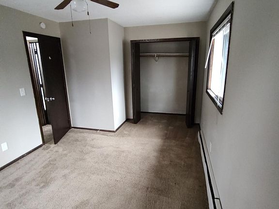 3rd image of 1933 Branch Ave APT 9