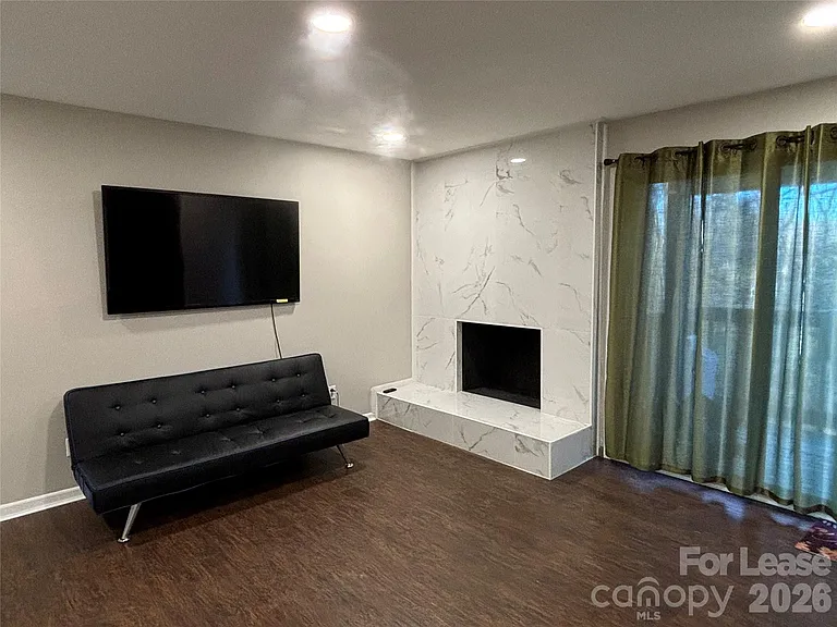 11040 Harrowfield Rd — Photo 6
