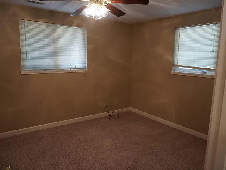 1509 Fairchild Ave — Photo 10