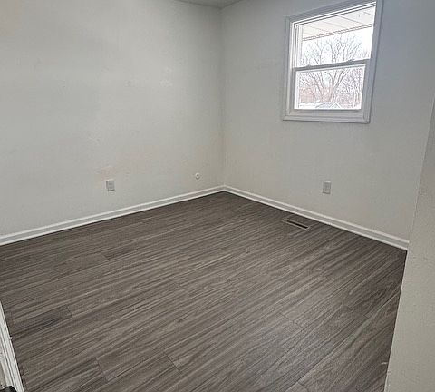 5th image of 302 13th Ave #3A