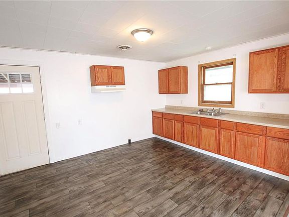 5th image of 205 Debbie Ln