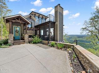 1359 Chimney Rock Rd, New Tazewell, TN 37825