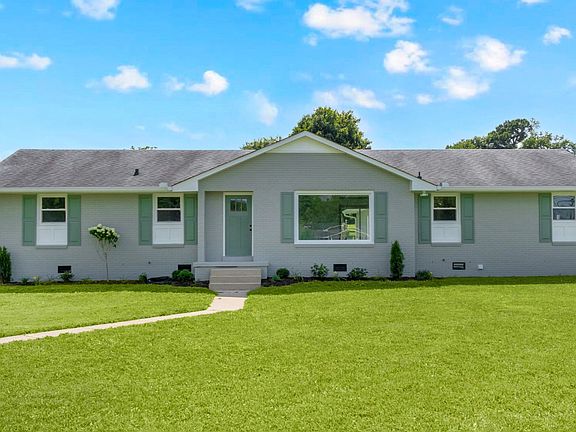 3rd image of 202 Lee Ln
