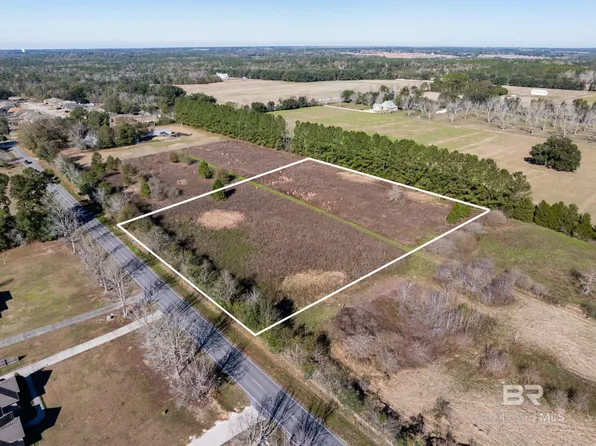 13609 White Rd, Silverhill, AL 36576