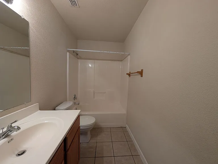 956 Misty Acres Dr — Photo 13