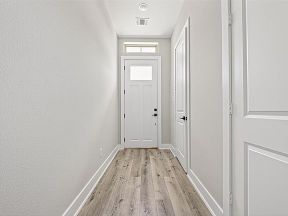 2nd image of 4906 Wunder Way