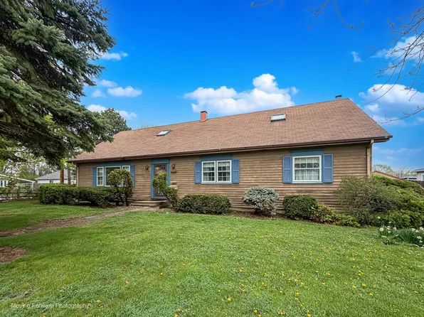 10620 Nevada Ave, Melrose Park, IL 60164