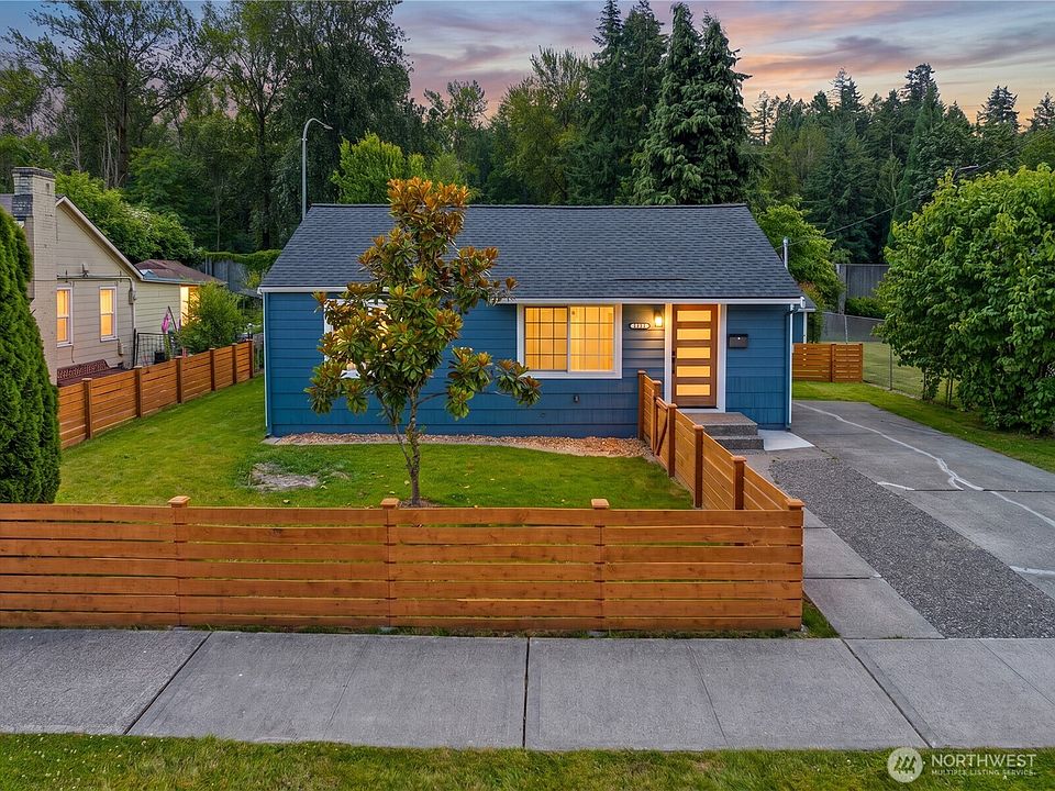 1st image of 3533 SE 6th Street