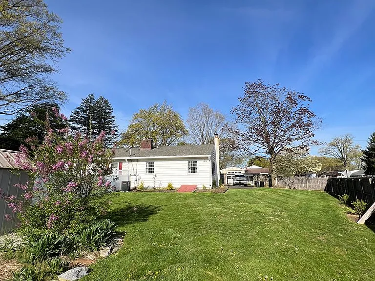 427 W Marion St — Photo 24