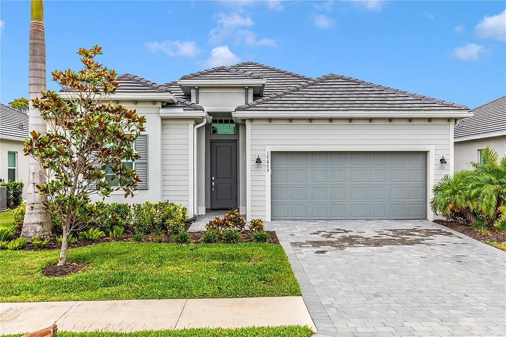 3 bed, 3.0 bath, 2247 sqft, $8,000 — Photo 1