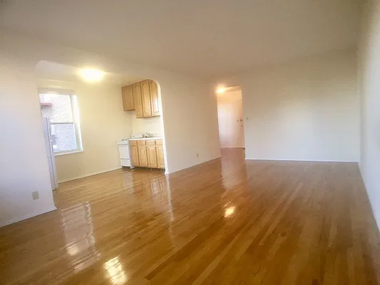 Rented by Sovereign Associates | media 17