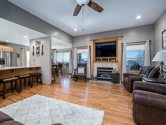 5th image of 130 Rawlings Dr