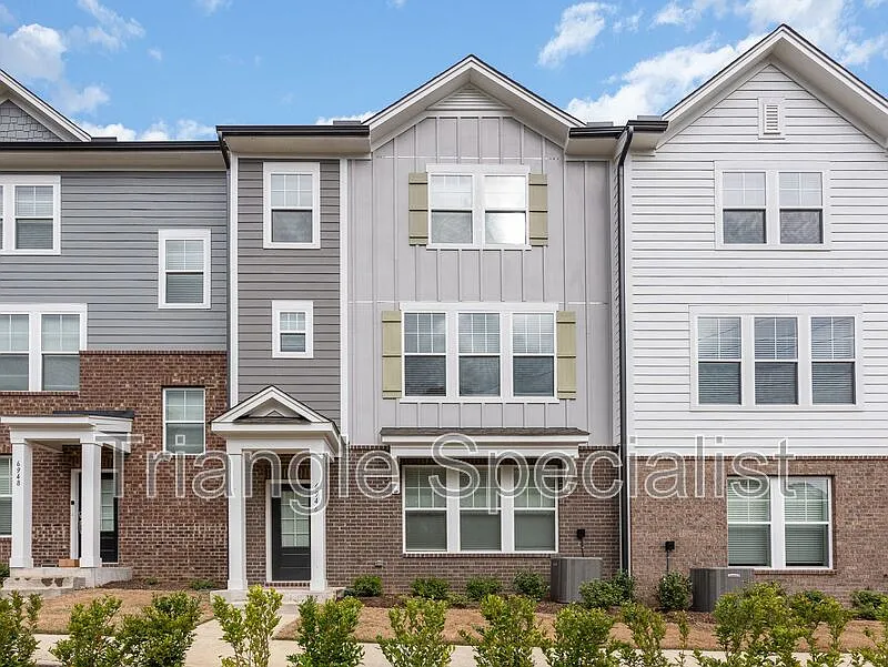 6946 Leesville Rd