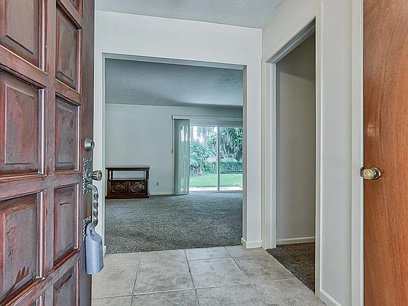 5th image of 4939 Brighton Dr