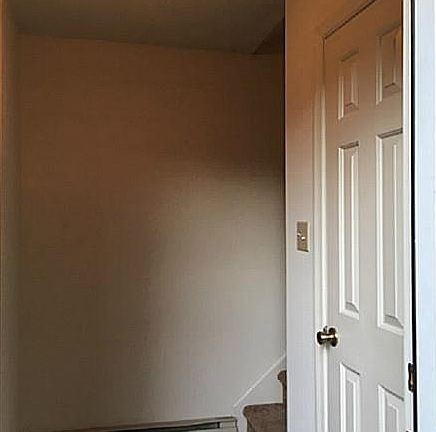 3rd image of 111 Stratford Dr APT H