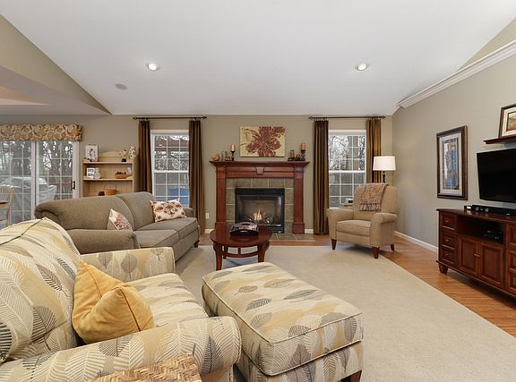 4th image of 2210 Ridge Creek Dr
