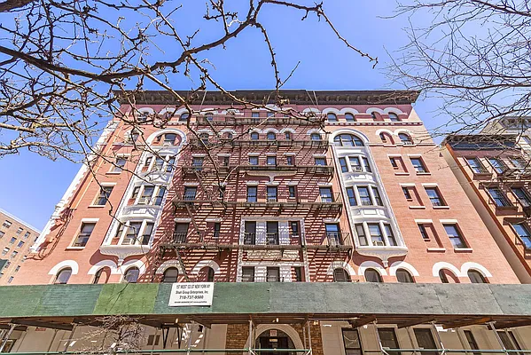 Sold by Compass | media 5