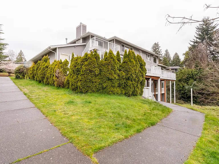 185th Ave NE — Photo 27