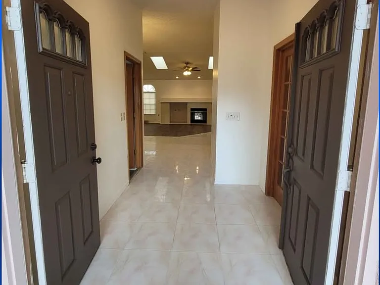 4434 Foxboro Dr — Photo 2