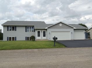 60 Kope Ave, Oshkosh, WI 54901