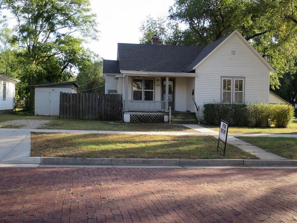 Front of the house and shed