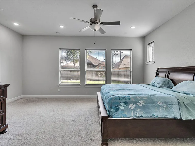 32212 Highwood Green Ln — Photo 20