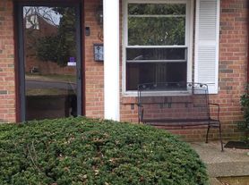 5510 Country Dr
