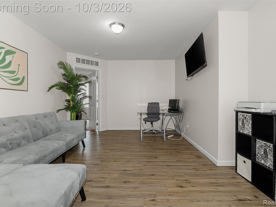 23116 Clarewood St, photo 20