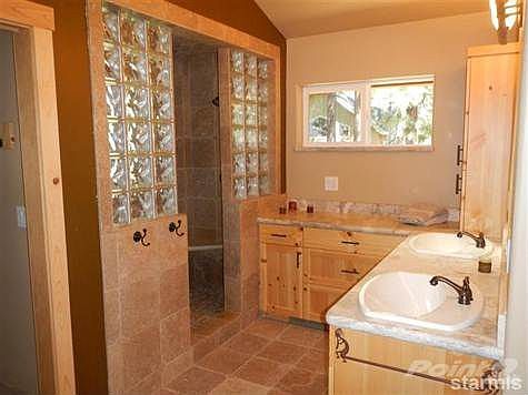 Master Bath, double sink, dual shower heads, oversized tub