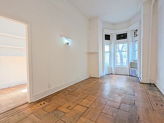 1st image of 253 W 76th St APT 3